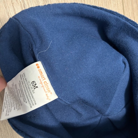 EUC Lot of 2 Baby Hats - 0-3 months & 6 months - Picture 2 of 4